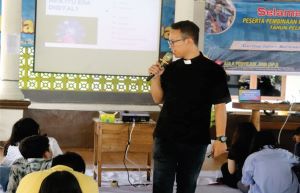 SMP Xaverius 2 Pahoman Selenggarakan Bina Karakter Bertema HK3P