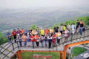 Rekreasi Pegawai Purnabakti Yayasan Xaverius di Jogja Antara Spiritualitas, Keindahan Alam, dan Budaya