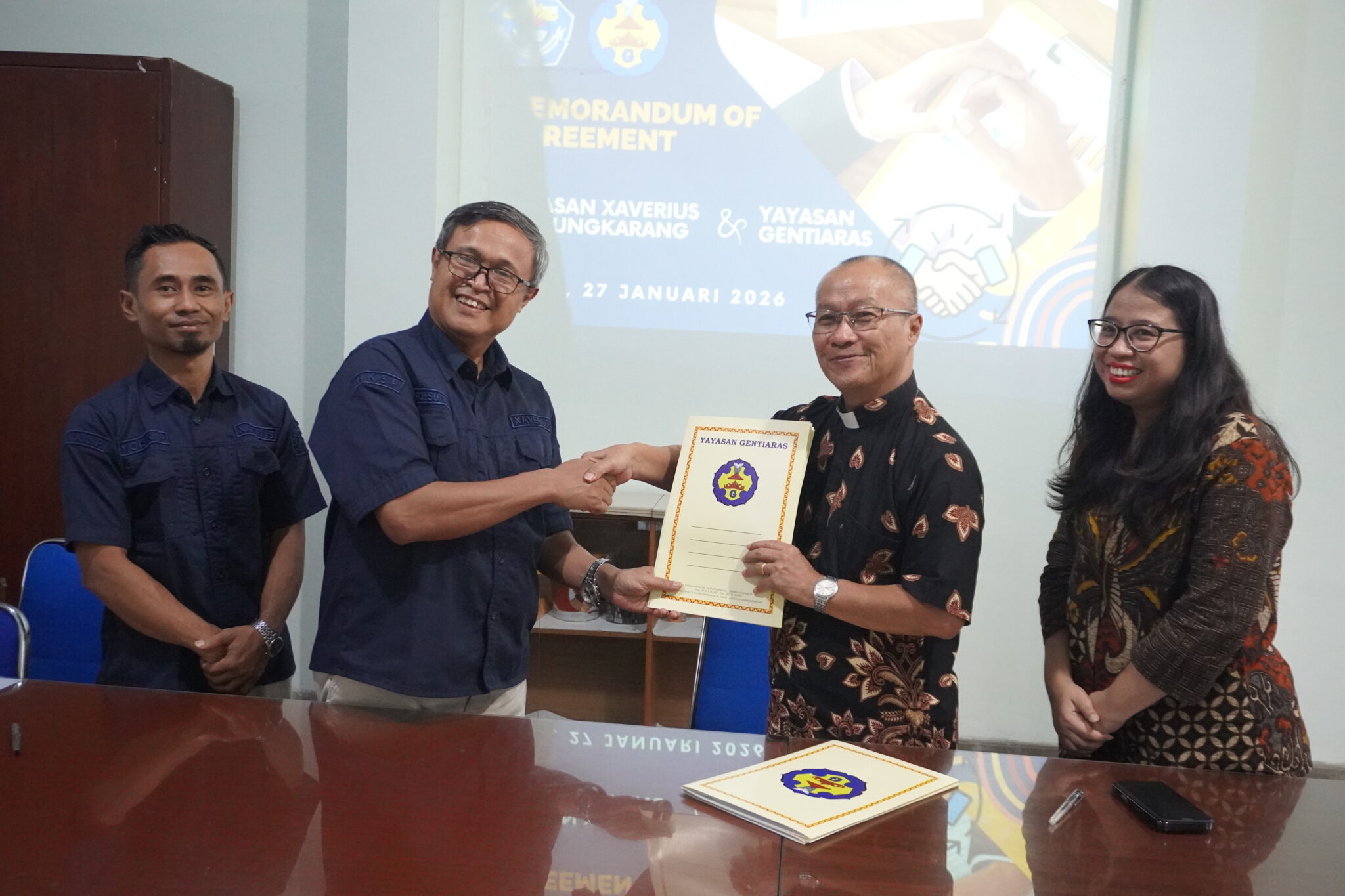 Yayasan Gentiaras dan Yayasan Xaverius Tanjung Karang Teken MoU Peningkatan SDM dan Pendidikan
